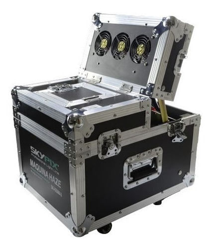MAQUINA DE FUMAÇA HAZE 600W COM CASE 220V SK-HZ600 SKYPIX
